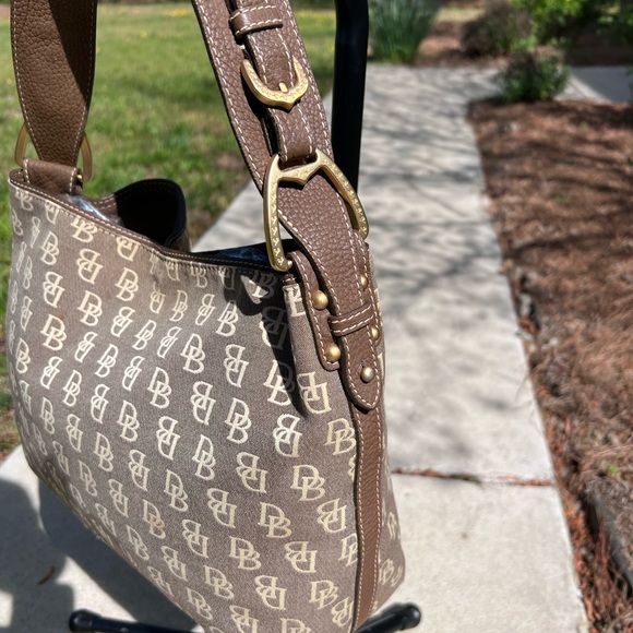 Dooney & Bourke “DB” Signature Logo Pattern Canvas Tote - Picture 2 of 15